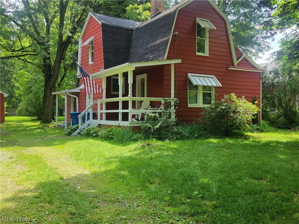 Property Photo: 1433 Cedar Street OH 44240