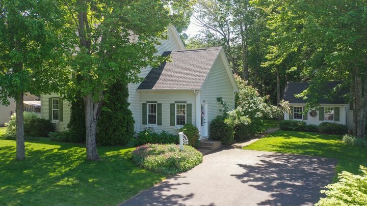 Property Photo:  2115 Langille Drive  NS B4R 1C3 