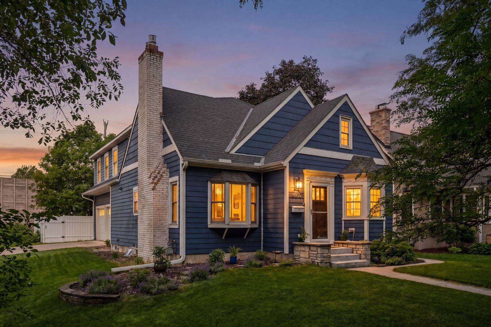 Property Photo:  4160 Utica Avenue S  MN 55416 