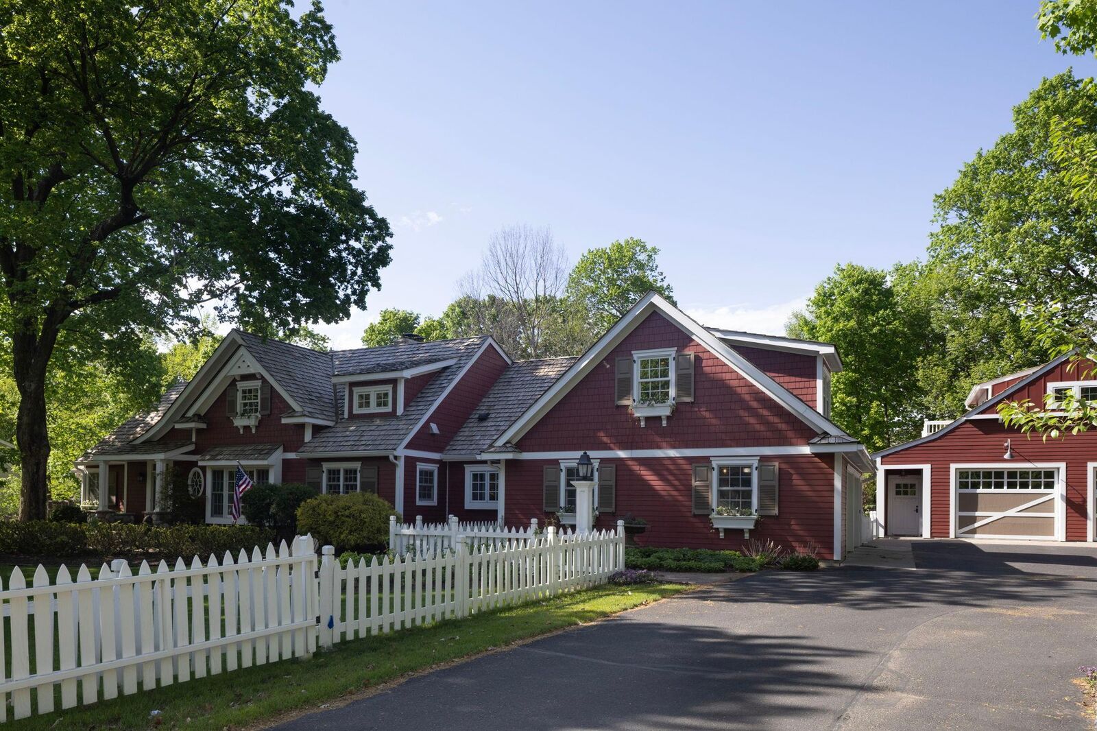 Property Photo: 4202 Heathcote Road MN 55391