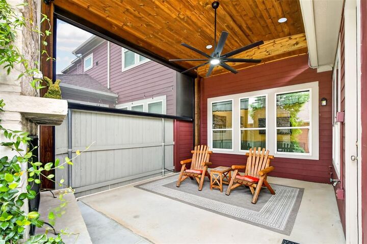 Property Photo: 2749 S Market Square TX 76247