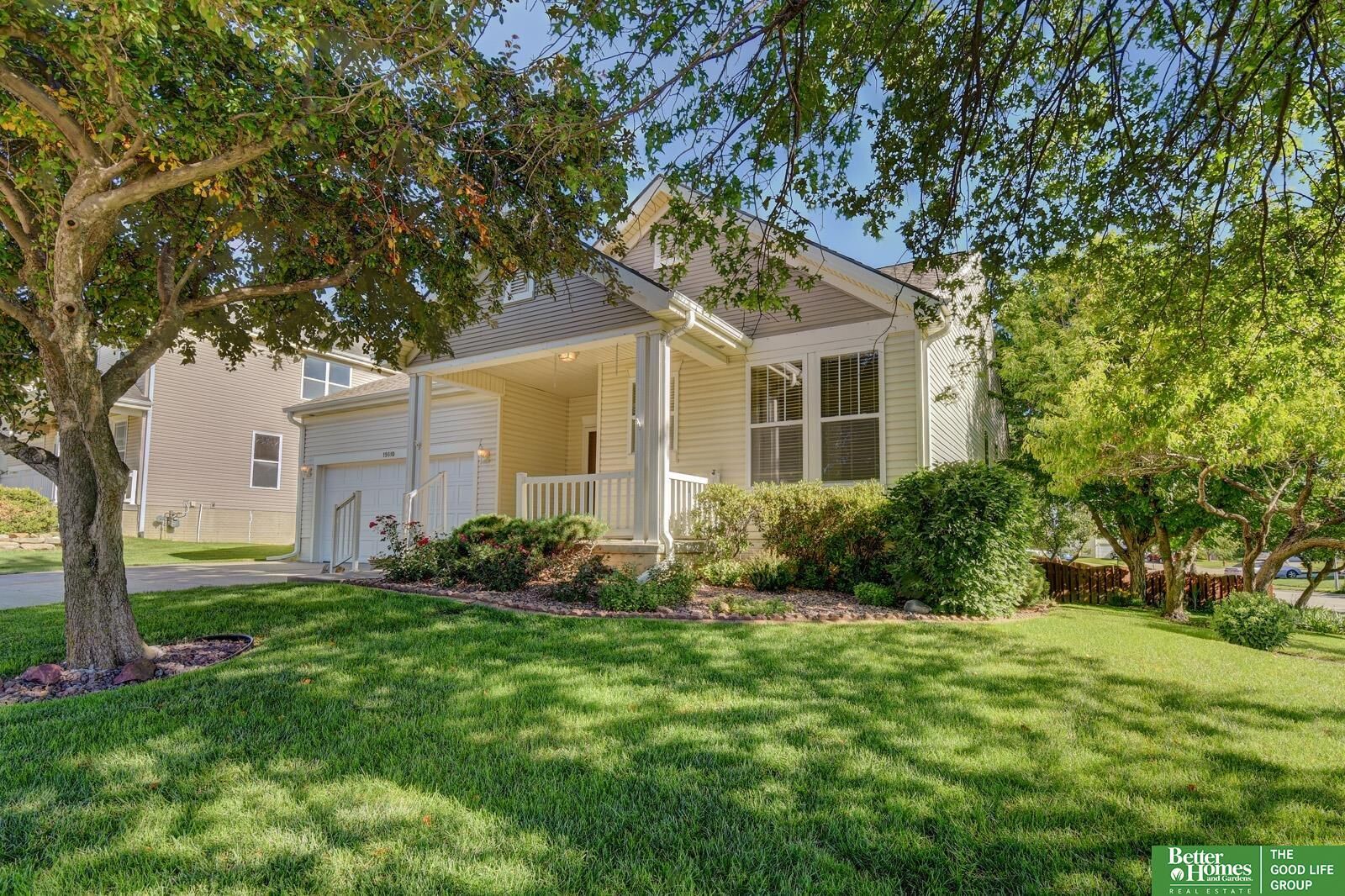 Property Photo:  19810 Sycamore Drive  NE 68028 
