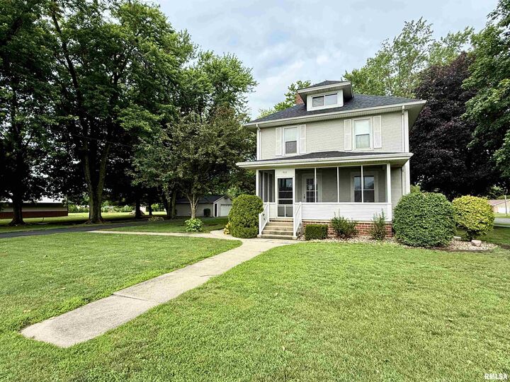Property Photo:  900 S Broad Street  IL 61448 
