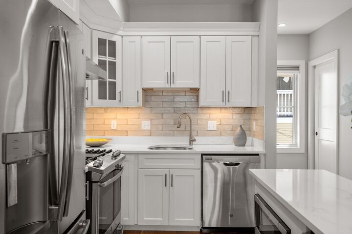 Property Photo: 145 Stoughton St 4R MA 02125