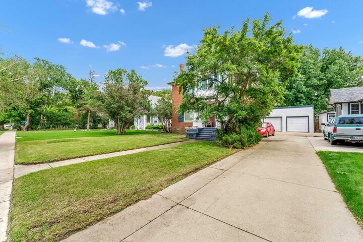 Property Photo: 335 1 Street SE AB T1A 0A5
