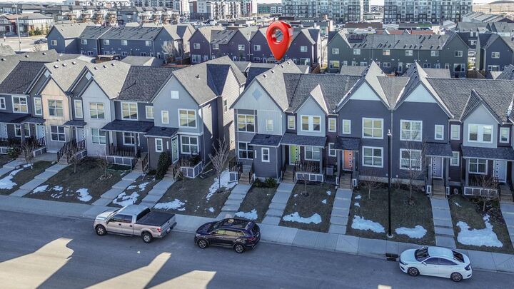 Property Photo: 100 Carringvue Way NW AB T3P 1K7