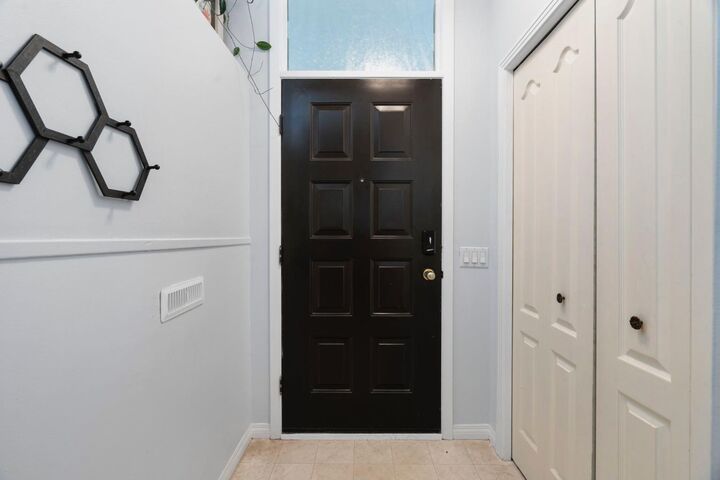 Property Photo:  3302 50 Street NW 11  AB T3A 2C6 