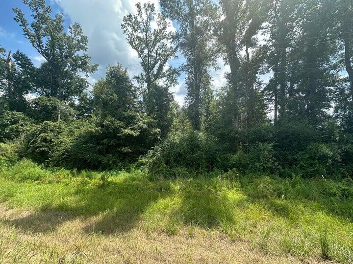 Property Photo:  La-112  LA 70662 