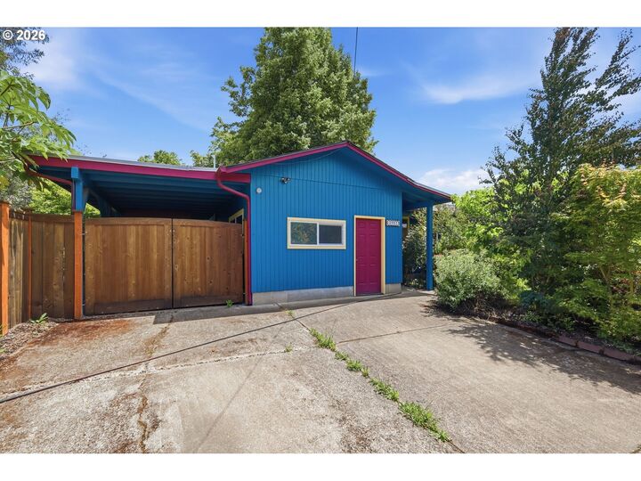 Property Photo: 3987 Andover St OR 97404