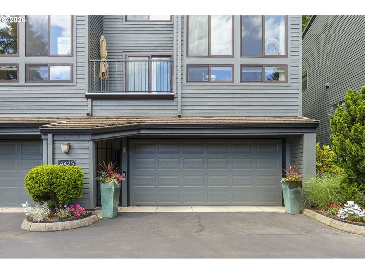 Property Photo: 4425 Thunder Vista Ln OR 97035