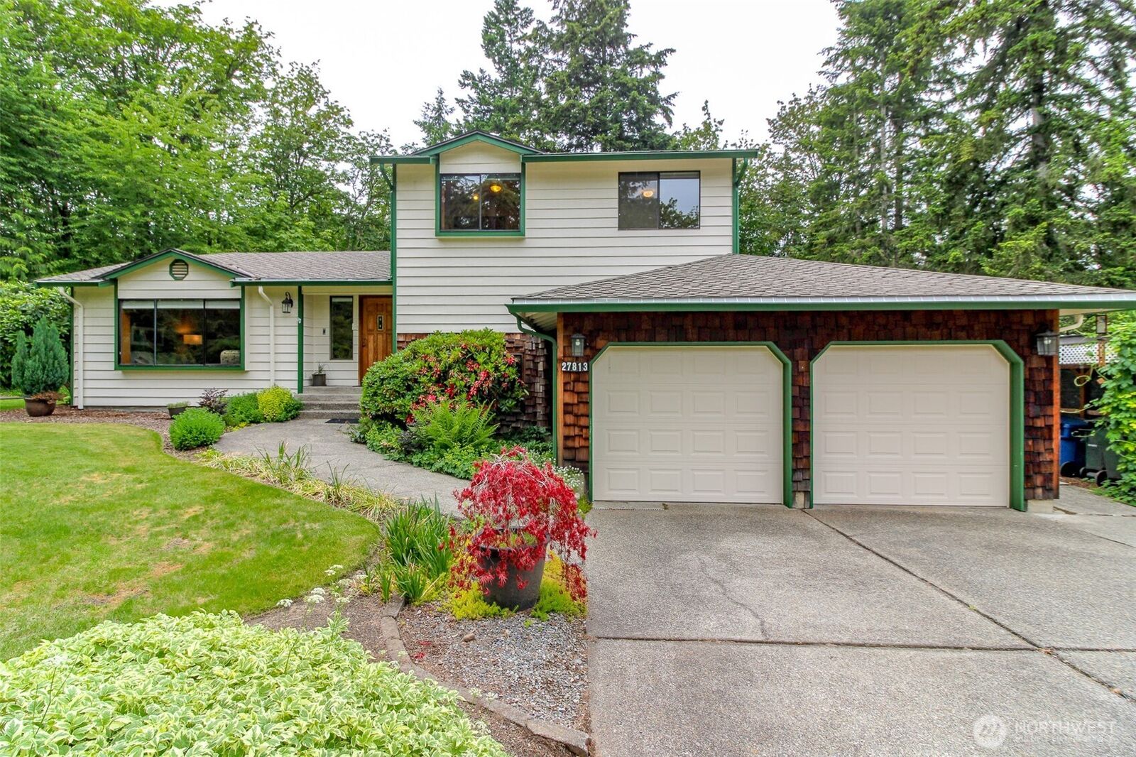 Property Photo: 27813 187th Avenue SE WA 98042