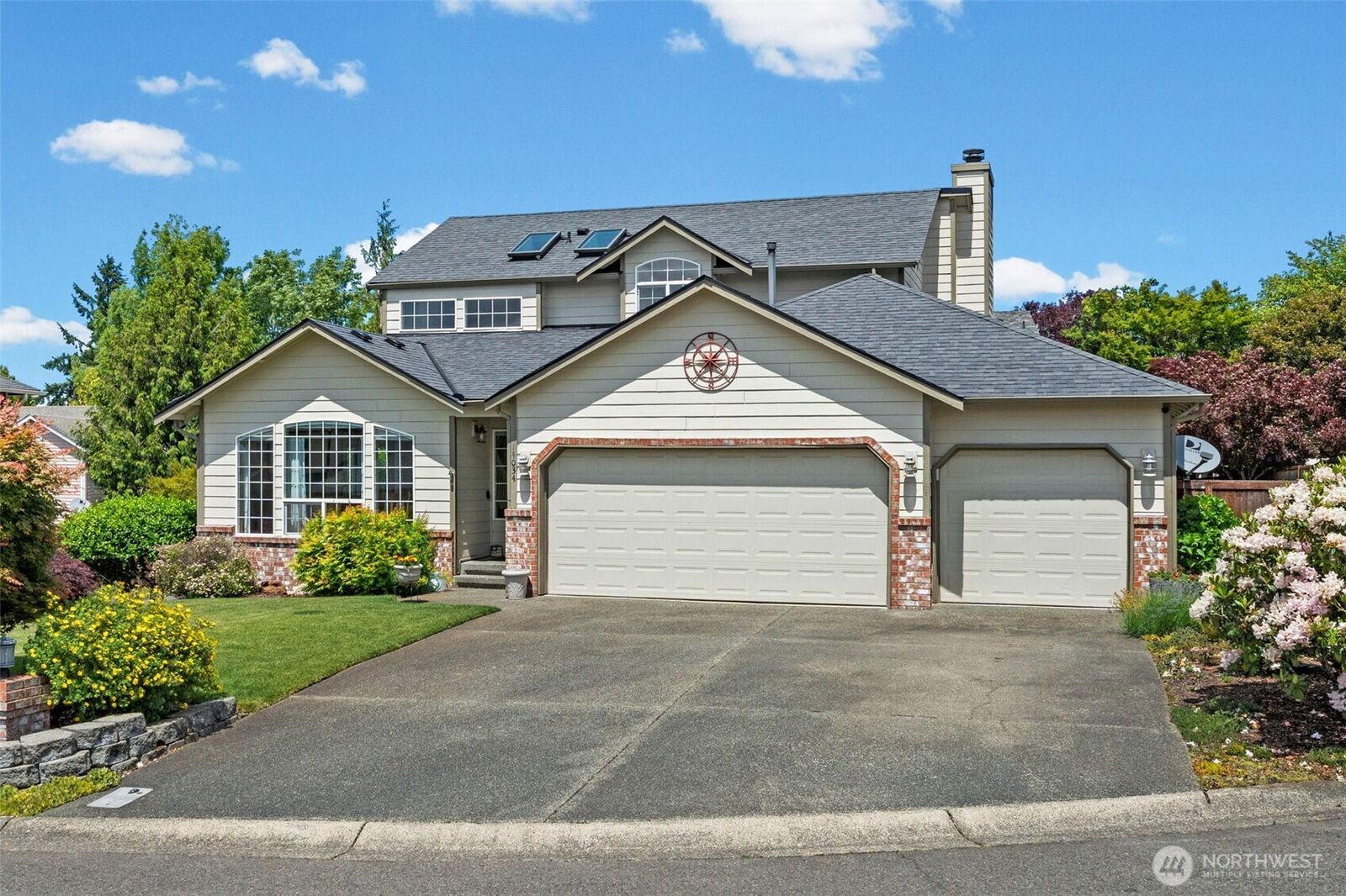 Property Photo:  14034 SE 237th Place  WA 98042 
