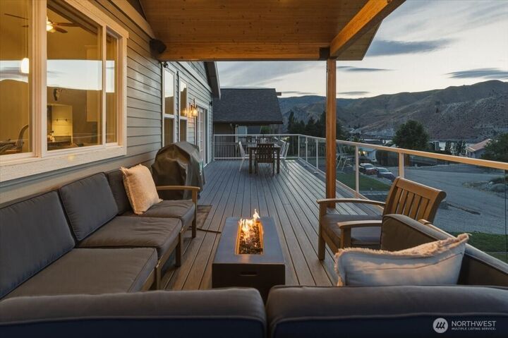 Property Photo: 240 W Marine View Drive WA 98843