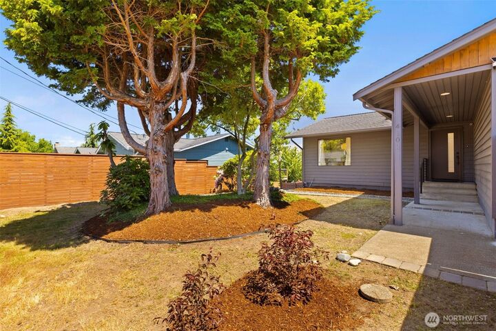 Property Photo: 4101 N Vassault Street WA 98407