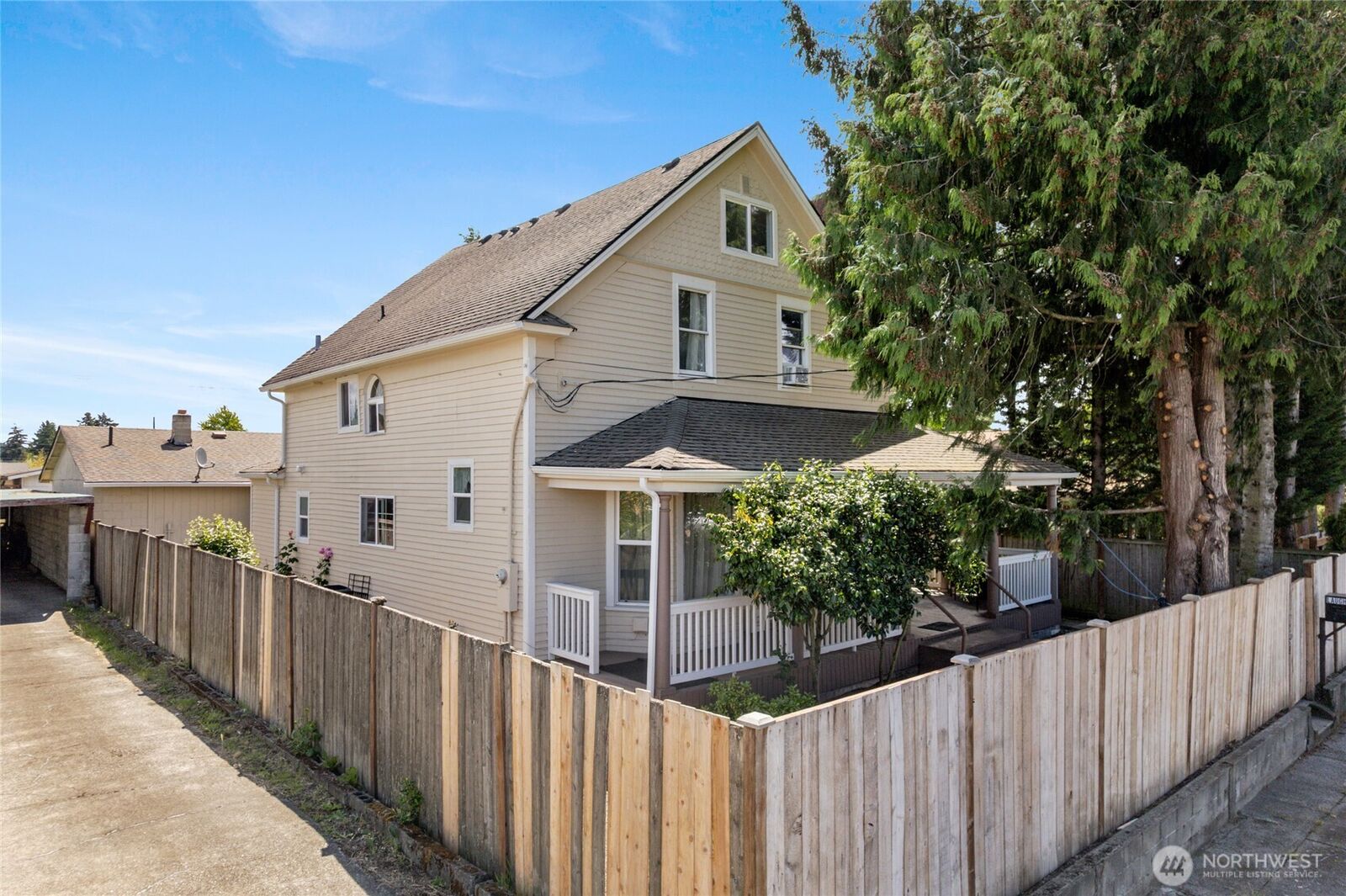 Property Photo:  6225 S Puget Sound Avenue  WA 98409 