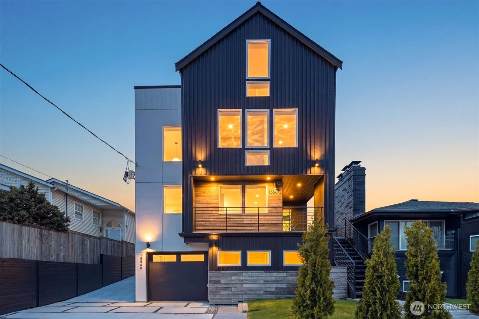 Property Photo: 1556 S Pearl Street C WA 98108