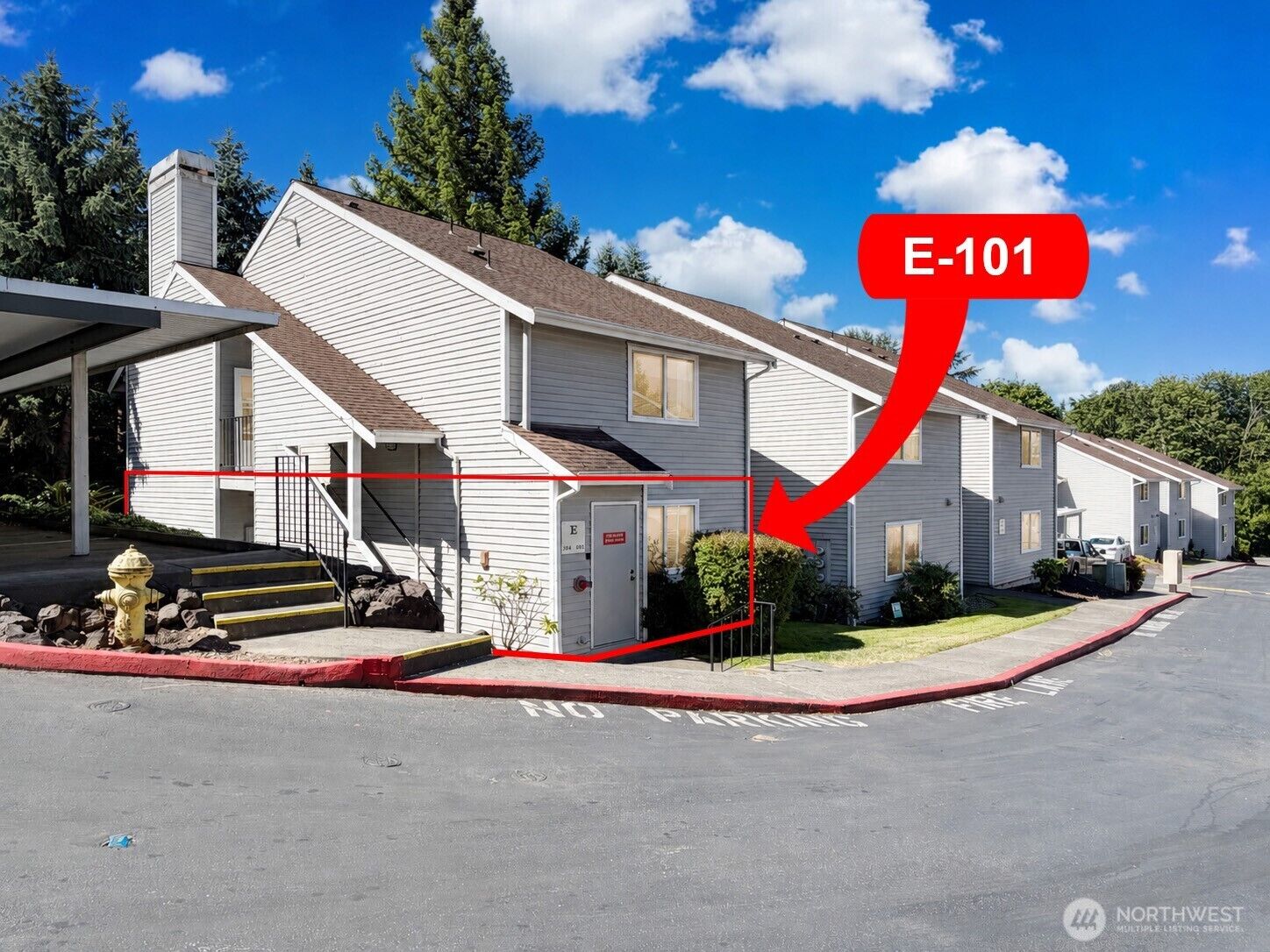 Property Photo:  1626  Grant Avenue S E101  WA 98055 