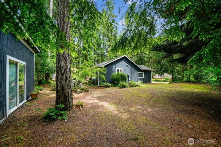 Property Photo:  10002  Edgewood Drive  WA 98303 