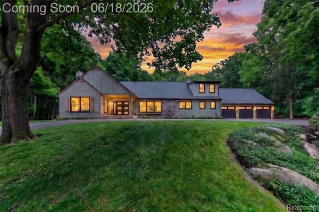 Property Photo:  1366 Conge Drive  MI 48304 