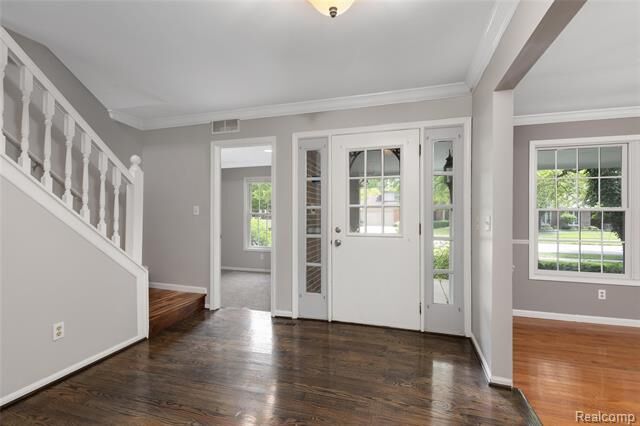 Property Photo:  9025 Muirland Drive  MI 48170 