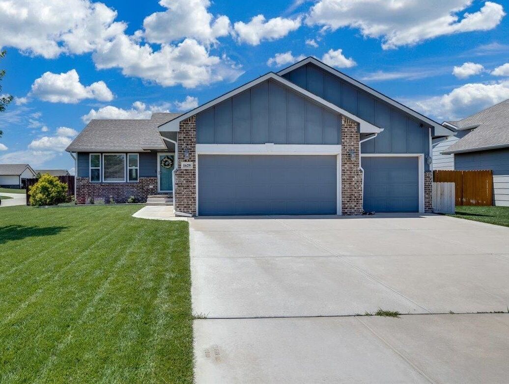 Photo de la propriété: 1629 N Thoroughbred St. KS 67235