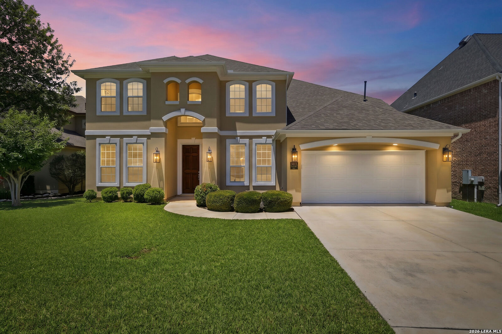 Property Photo: 3011 Hanfro Way TX 78251