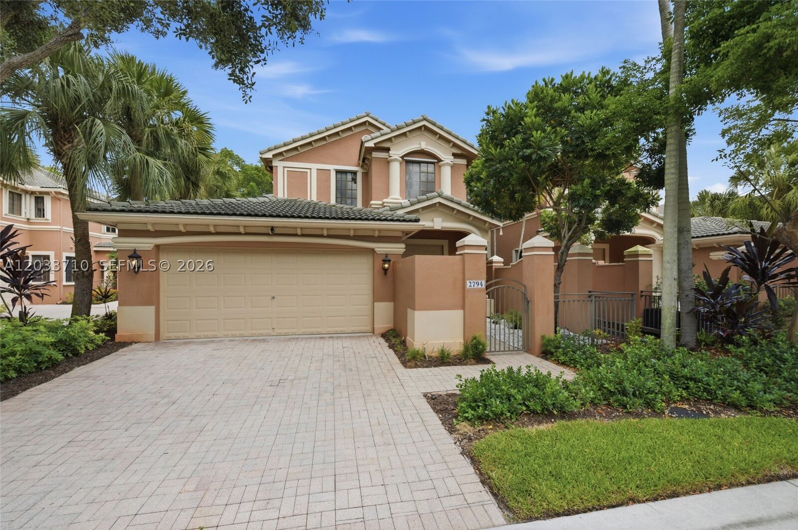 Property Photo:  2794 Kinsington Cir 26-3  FL 33332 