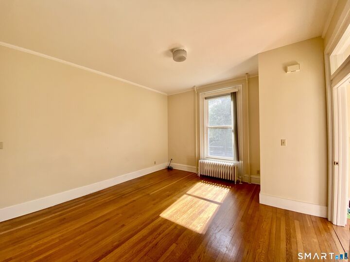 Property Photo:  239 Edwards Street 1B  CT 06511 