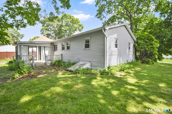 Property Photo:  13 Briarwood Drive  CT 06475 