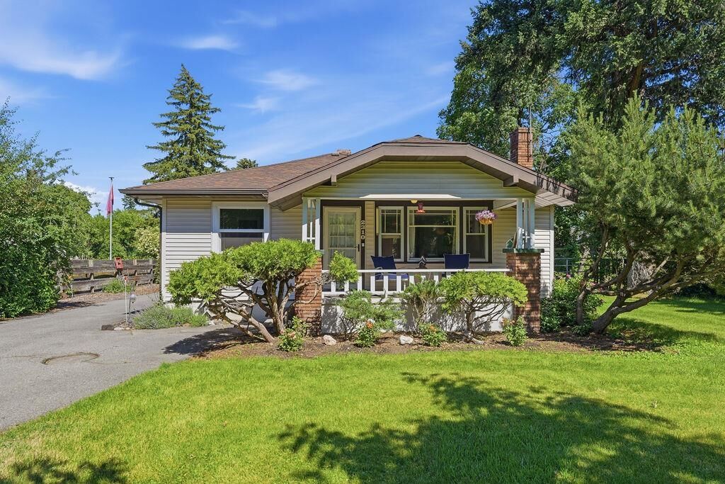Property Photo:  2310 N Park Rd  WA 99212 