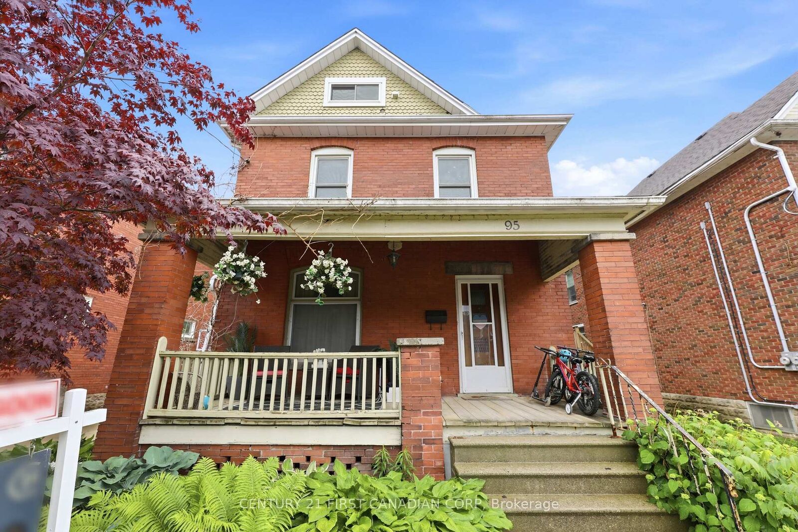Property Photo:  95 Myrtle Street N  ON N5R 2E9 