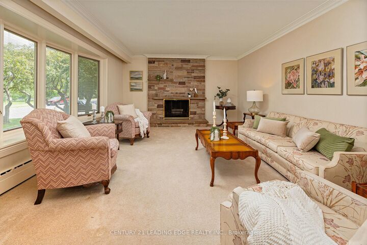 Property Photo: 6 Paramount Road ON L3P 2V8