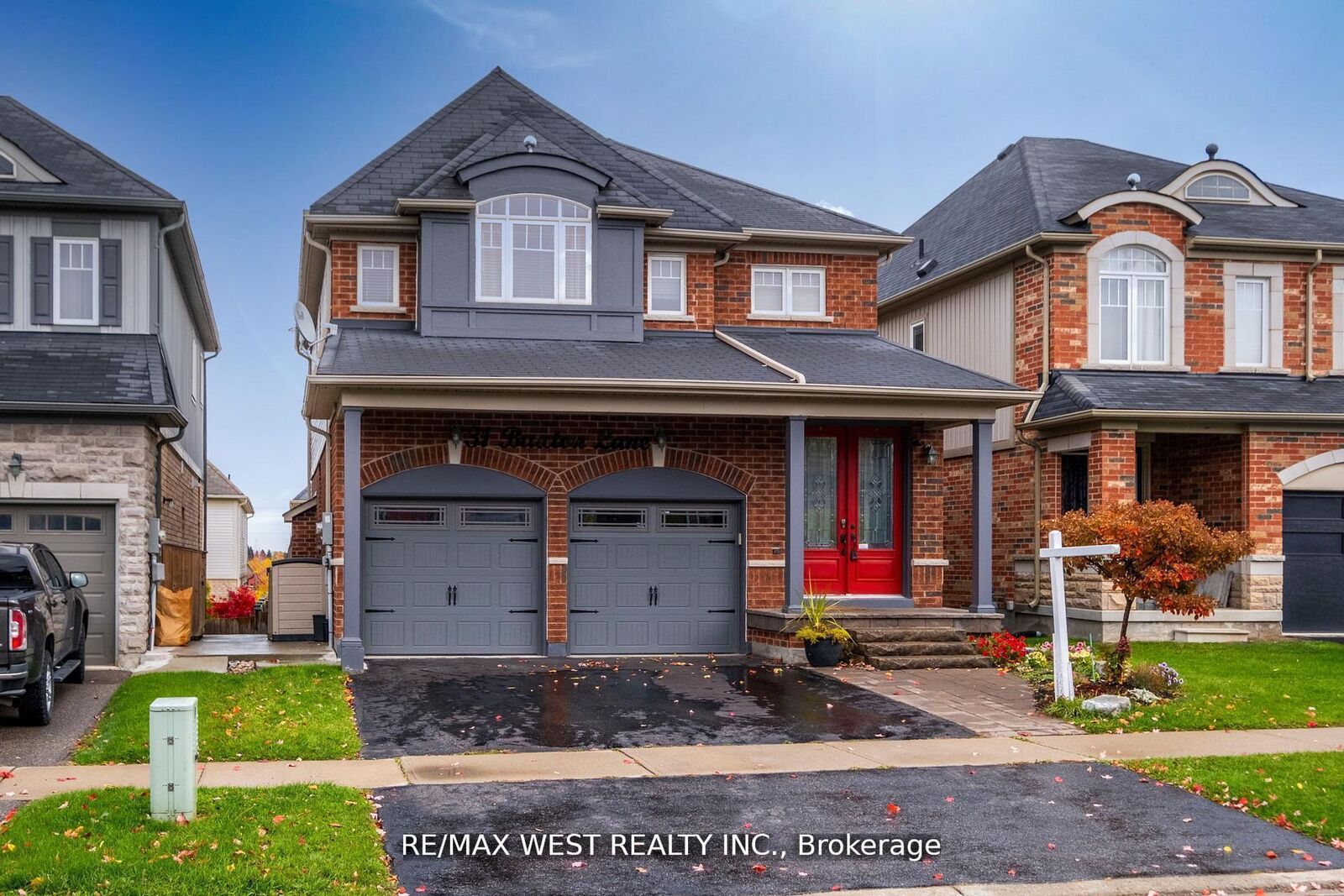 Property Photo: 31 Buxton Lane ON L1C 0J9