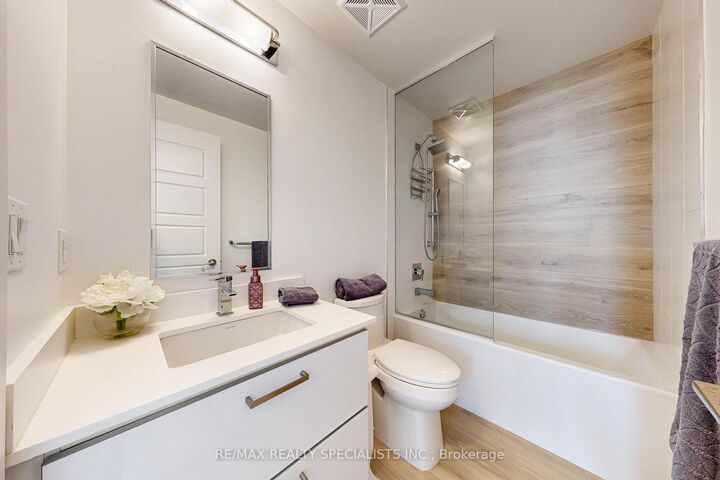 Property Photo: 233 Broward Way 10 ON L9S 0M1
