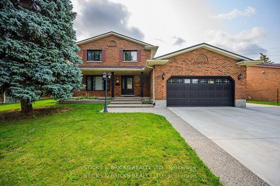 Property Photo: 7102 Burbank Crescent ON L2J 4E7