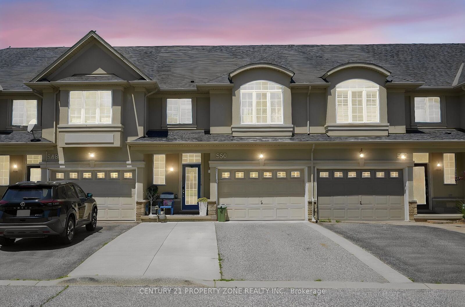 Property Photo:  550 Stonehenge Drive  ON L9K 0B2 
