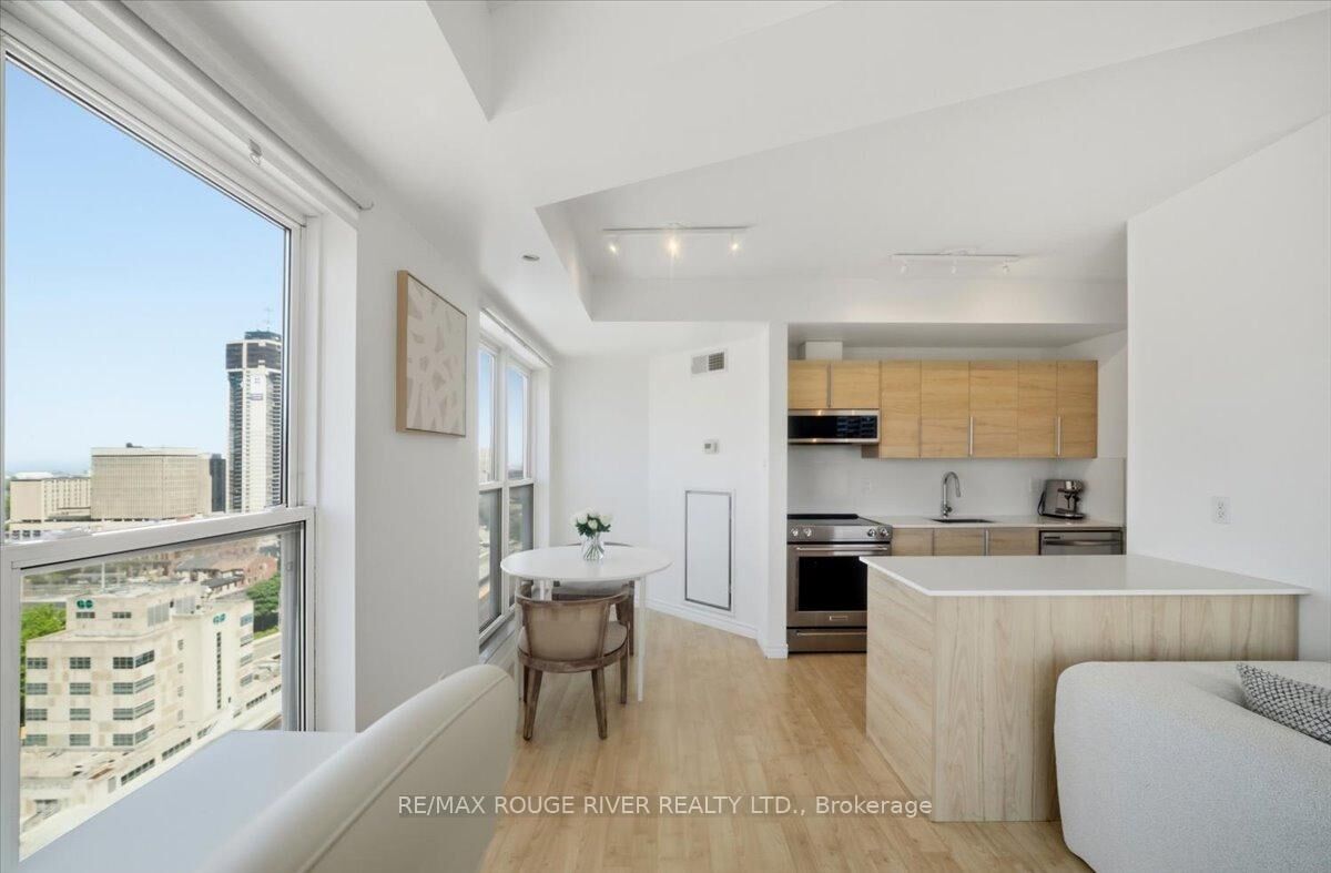 Property Photo: 135 James Street S 1401 ON L8P 2Z6