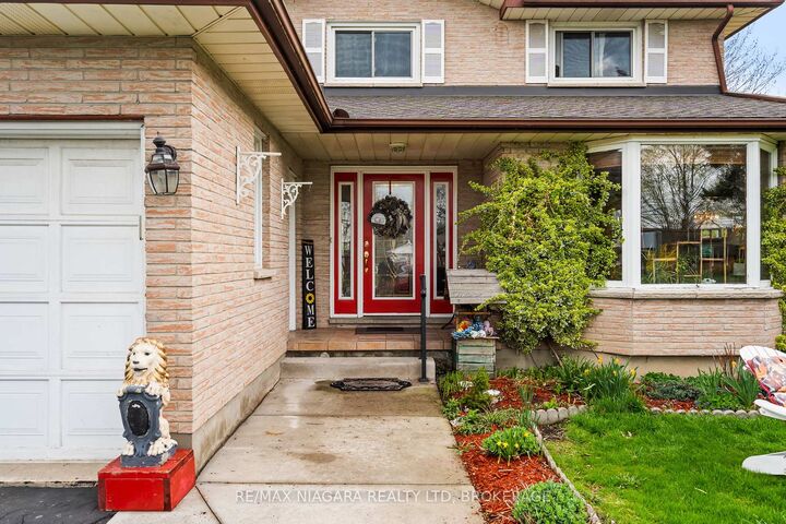 Property Photo: 231 West Side Road ON L3K 5L1