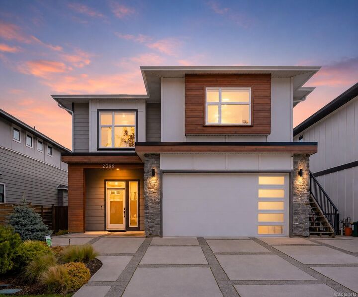 2399 Azurite Cres — photo 1