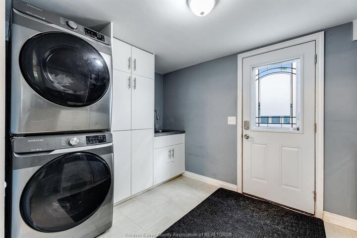 Property Photo:  19431 Charing Cross Road  ON N0P 1E0 