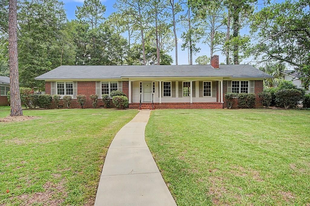 Property Photo: 2012 Lakeridge Drive GA 31707