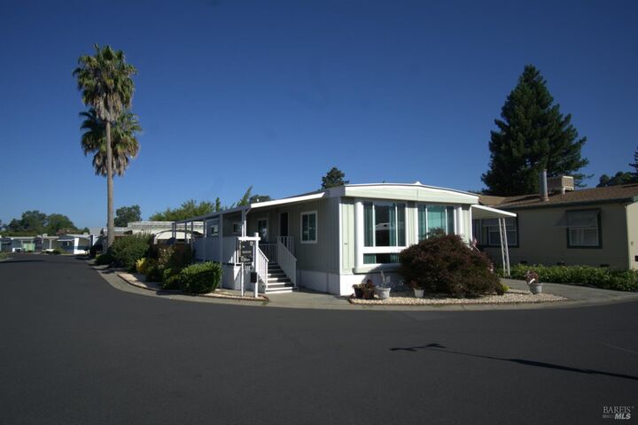 Property Photo: 99 Plymouth Way CA 95403