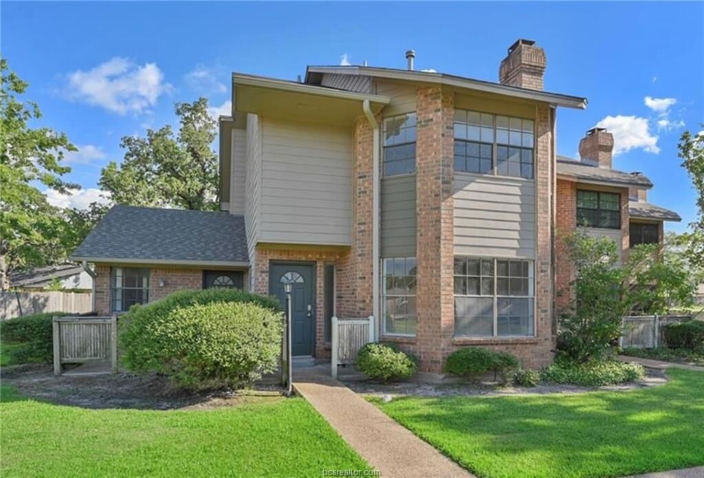 Property Photo:  2400 Longmire Drive 301  TX 77845 