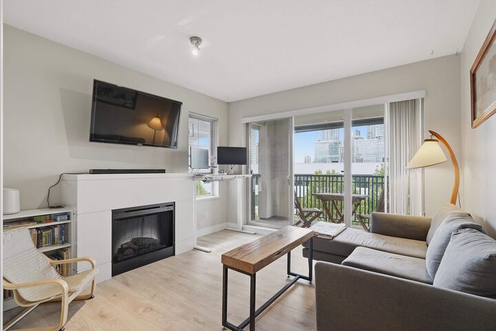 Property Photo: 2088 Beta Avenue 403 BC V5C 0C8