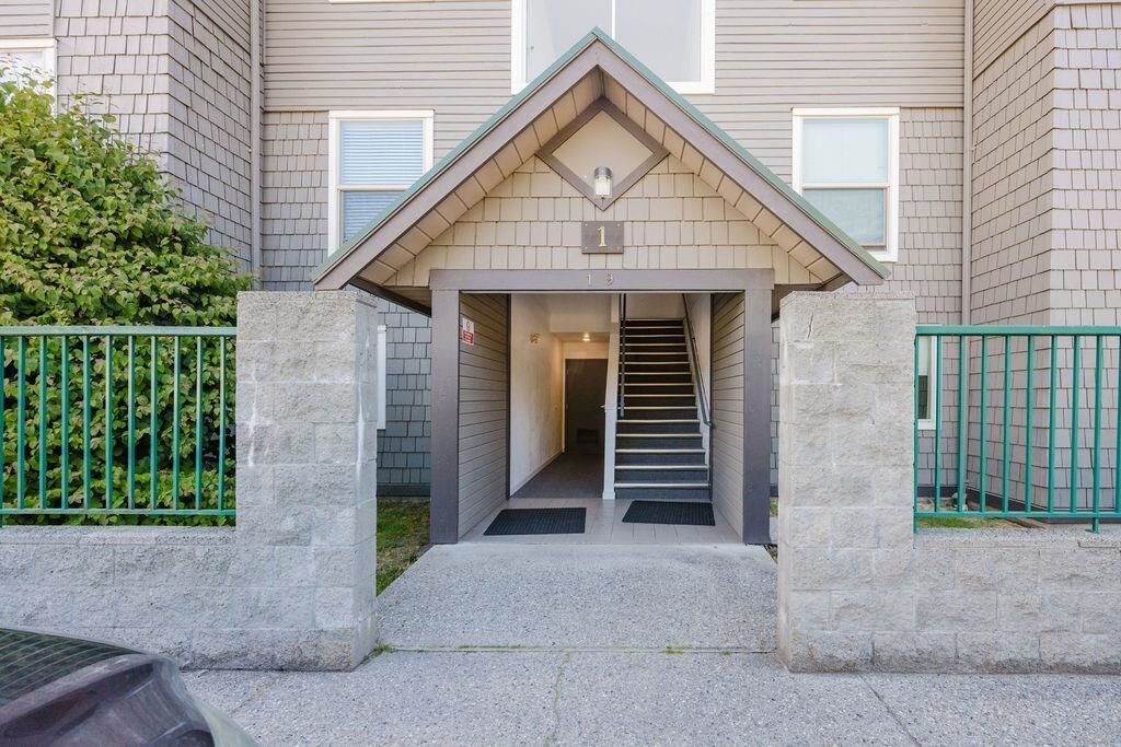 Property Photo: 622 Farnham Road 2 BC V0N 1V8