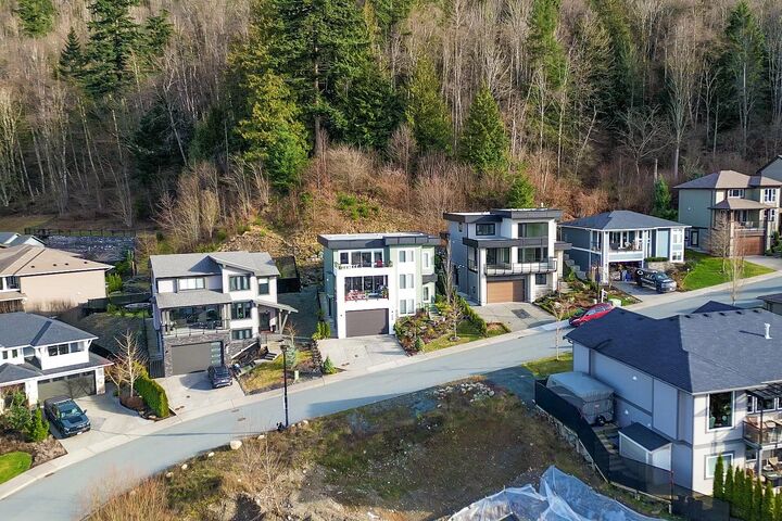 Property Photo: 5510 Maclachlan Place BC V2R 0P3