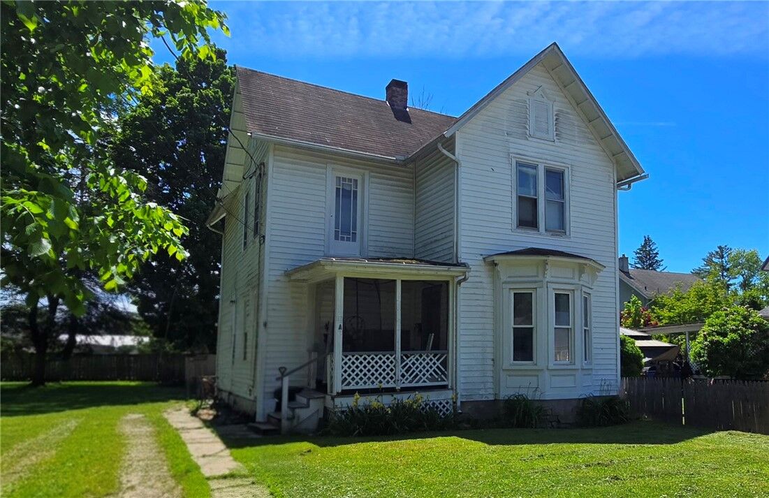Property Photo:  304 Home Street  NY 14904 