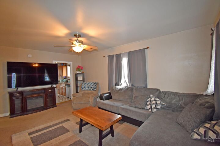 Property Photo: 437 12th Street WA 99403