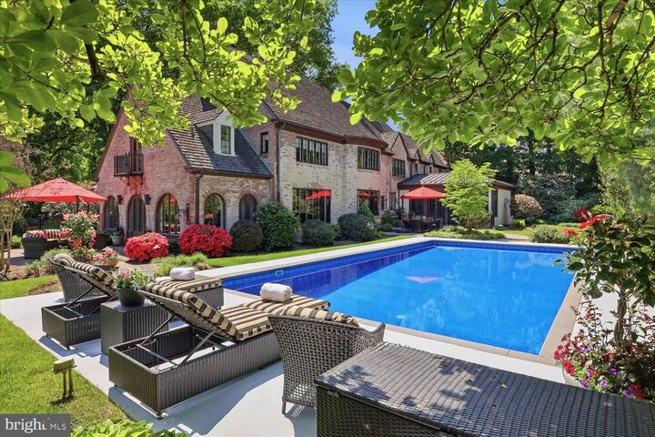 Property Photo: 158 Wilson Drive PA 17603