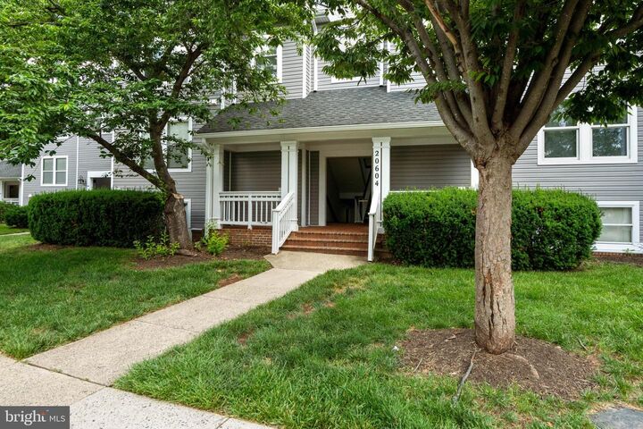 Property Photo:  20604 Cornstalk Terrace 301  VA 20147 